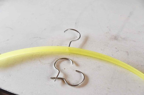 100均の木材だけ ハンガーラックを手作りして愛犬の洋服を可愛く収納しよう わんクォール 100均の木材だけ ハンガーラックを手作りして愛犬の洋服を可愛く収納しよう わんクォール