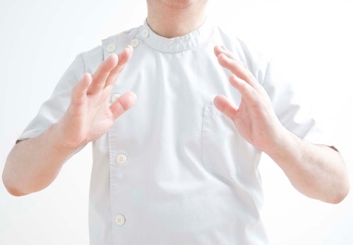 犬が喜ぶツボ押しマッサージをおうち時間に 基本の手順やおすすめのツボを解説 獣医師監修 わんクォール 犬が喜ぶツボ押しマッサージをおうち時間に 基本の手順やおすすめのツボを解説 獣医師監修 わんクォール