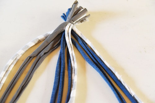 製作時間15分 Tシャツで 愛犬用ロープおもちゃ を作ろう わんクォール 製作時間15分 Tシャツで 愛犬用ロープおもちゃ を作ろう わんクォール