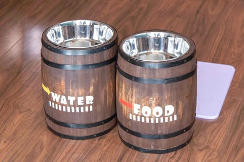 大型犬向け 簡単なのにオシャレな フードスタンド の作り方 愛犬とdiy わんクォール