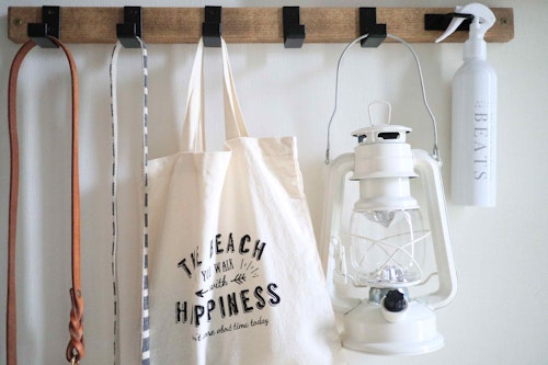 簡単3ステップdiy 愛犬のお散歩グッズ用の壁掛けフックを手作り わんこと暮らすアイディア わんクォール 簡単3ステップdiy 愛犬のお散歩グッズ用の壁掛けフックを手作り わんこと暮らすアイディア わんクォール