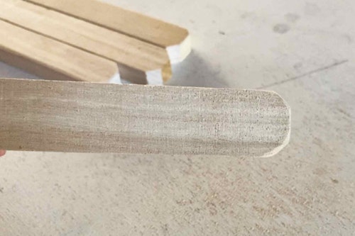 100均の木材だけ ハンガーラックを手作りして愛犬の洋服を可愛く収納しよう わんクォール 100均の木材だけ ハンガーラックを手作りして愛犬の洋服を可愛く収納しよう わんクォール