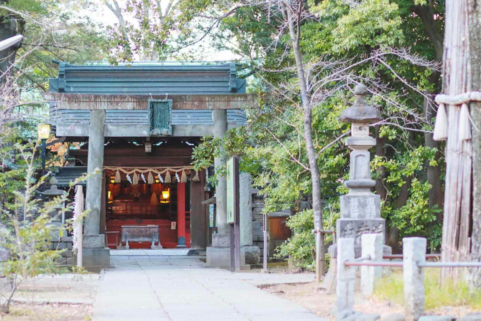 赤坂氷川神社入り口