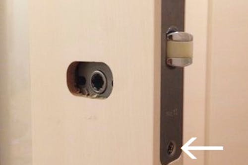 簡単3step ペット用にドアをdiy 愛犬が自分で開けられるようにする方法 わんこと暮らすアイディア わんクォール