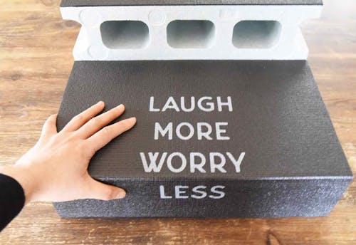 小型犬 高齢犬向け 15分diy 100均ブロックのお手軽ステップで愛犬の身体の負担を減らしてあげよう わんクォール 小型犬 高齢犬向け 15分diy 100均ブロックのお手軽ステップで愛犬の身体の負担を減らしてあげよう わんクォール