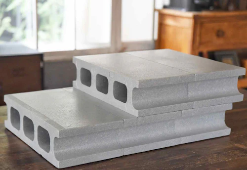 小型犬 高齢犬向け 15分diy 100均ブロックのお手軽ステップで愛犬の身体の負担を減らしてあげよう わんクォール 小型犬 高齢犬向け 15分diy 100均ブロックのお手軽ステップで愛犬の身体の負担を減らしてあげよう わんクォール