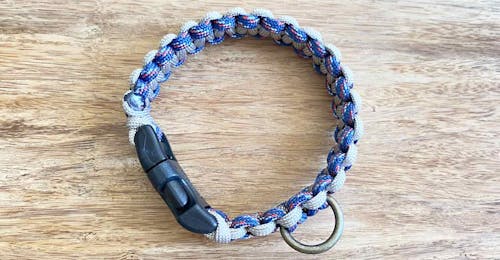 材料費ワンコイン 初心者でも簡単 パラコード編みの首輪を手作りしてキャンプに行けない時間も有効活用 わんクォール 材料費ワンコイン 初心者でも簡単 パラコード編みの首輪を手作りしてキャンプに行けない時間も有効活用 わんクォール
