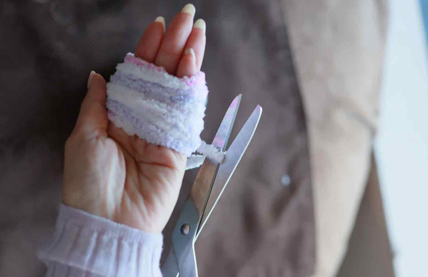 愛犬用指編み　ポンポンの作り方