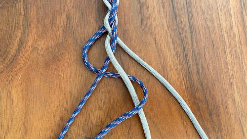 簡単5ステップ 続 初心者でも簡単 パラコード編みのリードも手作りして首輪とお揃いでお散歩に出よう わんクォール 簡単5ステップ 続 初心者でも簡単 パラコード編みのリードも手作りして首輪とお揃いでお散歩に出よう わんクォール