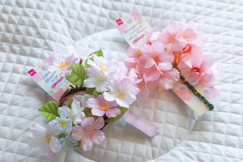 100均　桜　愛犬用の花飾り　造花の準備