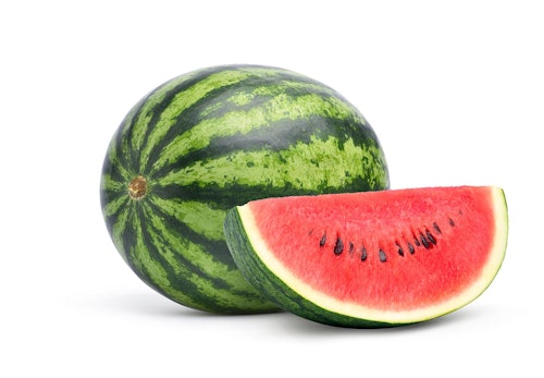 犬にスイカを食べさせても大丈夫 適量や注意点 正しい与え方を解説 獣医師監修 わんクォール 犬にスイカを食べさせても大丈夫 適量や注意点 正しい与え方を解説 獣医師監修 わんクォール