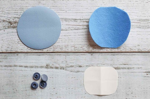 簡単10分 100均アイテムで愛犬のオシャレな迷子札を手作りしよう 身につけておけば いざと言う時にも安心 わんクォール 簡単10分 100均アイテムで愛犬のオシャレな迷子札を手作りしよう 身につけておけば いざと言う時にも安心 わんクォール