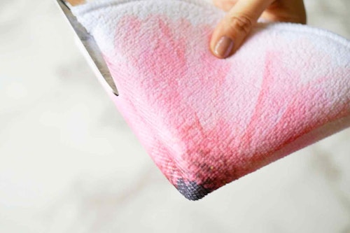 型紙不要 愛犬用エリザベスカラーを手作り 飼い主の古着を切って貼るだけの安心 サステナブルなdiy わんクォール 型紙不要 愛犬用エリザベスカラーを手作り 飼い主の古着を切って貼るだけの安心 サステナブルなdiy わんクォール