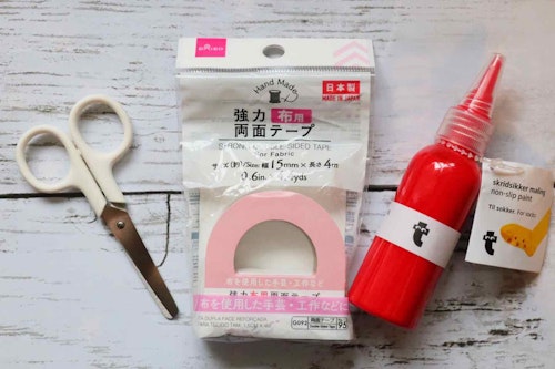 裁縫なし 滑りにくい 脱げにくい愛犬用の靴下 肉球の保護 防寒 熱 滑り防止 災害避難時の対策に わんクォール 裁縫なし 滑りにくい 脱げにくい愛犬用の靴下 肉球の保護 防寒 熱 滑り防止 災害避難時の対策に わんクォール