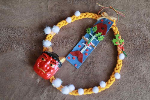 15分で完成 100均アイテムだけで愛犬用の節分のかぶりものを簡単手作り わんクォール