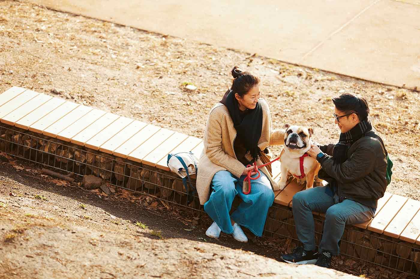 鼻ぺちゃを愛してやまないご夫婦。愛犬のブルドッグ、エイトくんが暴れん坊で可愛すぎる！