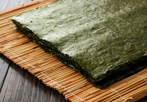 犬に海苔は食べさせて大丈夫 与え方や適量 注意点について解説 獣医師監修 わんクォール 犬に海苔は食べさせて大丈夫 与え方や適量 注意点について解説 獣医師監修 わんクォール