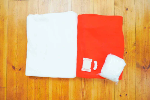 型紙不要 愛犬の簡単サンタ帽 マフラーの作り方 同じ材料で2つ作れるお手軽ハンドメイド わんクォール 型紙不要 愛犬の簡単サンタ帽 マフラーの作り方 同じ材料で2つ作れるお手軽ハンドメイド わんクォール