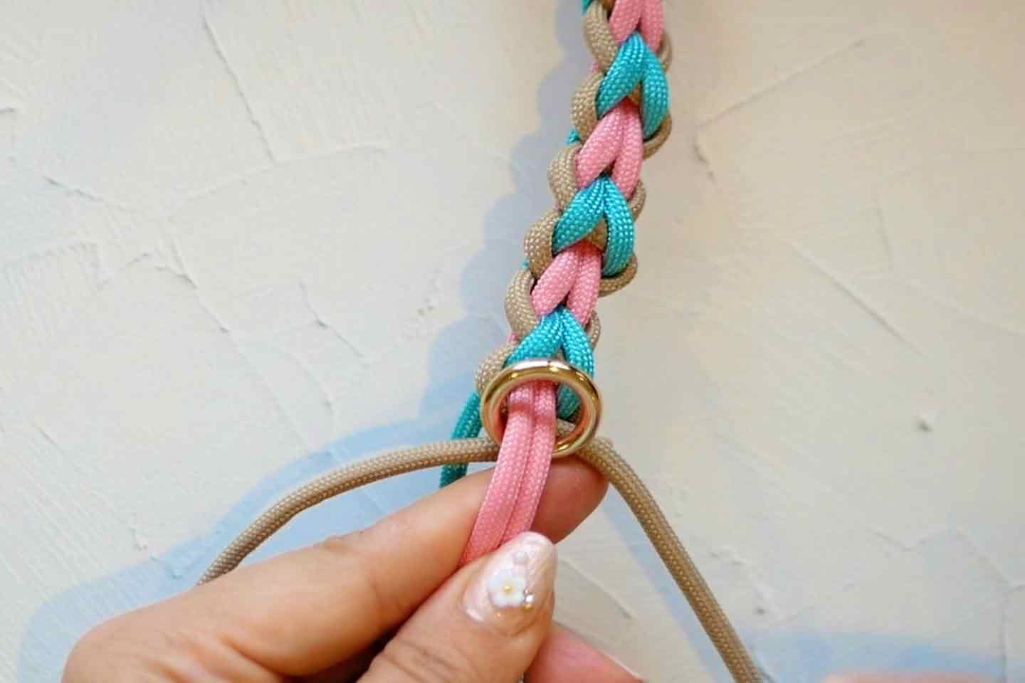 愛犬用カフェリード】パラコードでハート編み/ラブラブ編み。災害時や