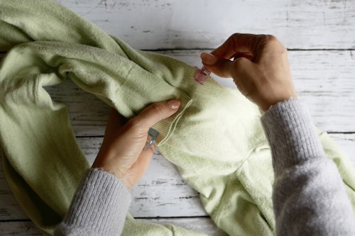 小型犬用抱っこ紐 スリング の作り方 人間の洋服リメイクで超簡単 わんクォール 小型犬用抱っこ紐 スリング の作り方 人間の洋服リメイクで超簡単 わんクォール