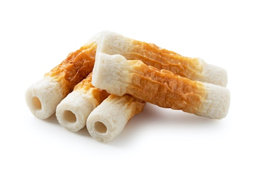 犬はちくわを食べても大丈夫 塩分やアレルギーなどの注意点と適量について解説 獣医師監修 わんクォール 犬はちくわを食べても大丈夫 塩分やアレルギーなどの注意点と適量について解説 獣医師監修 わんクォール