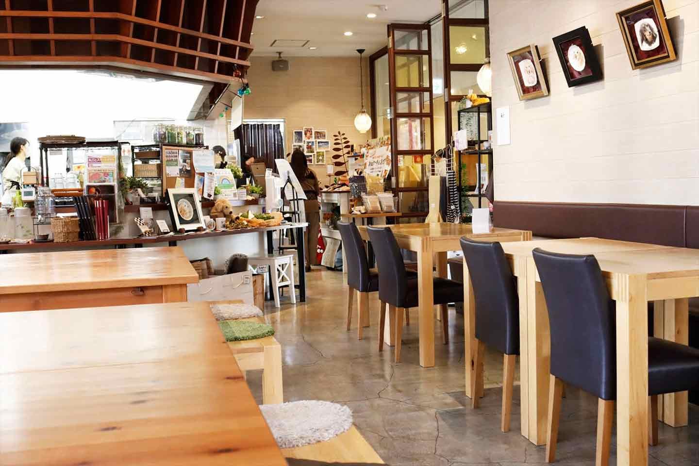 今戸秀子さんプロデュースのカフェ『Deco's Dog Cafe（デコズドッグカフェ）田園茶房』