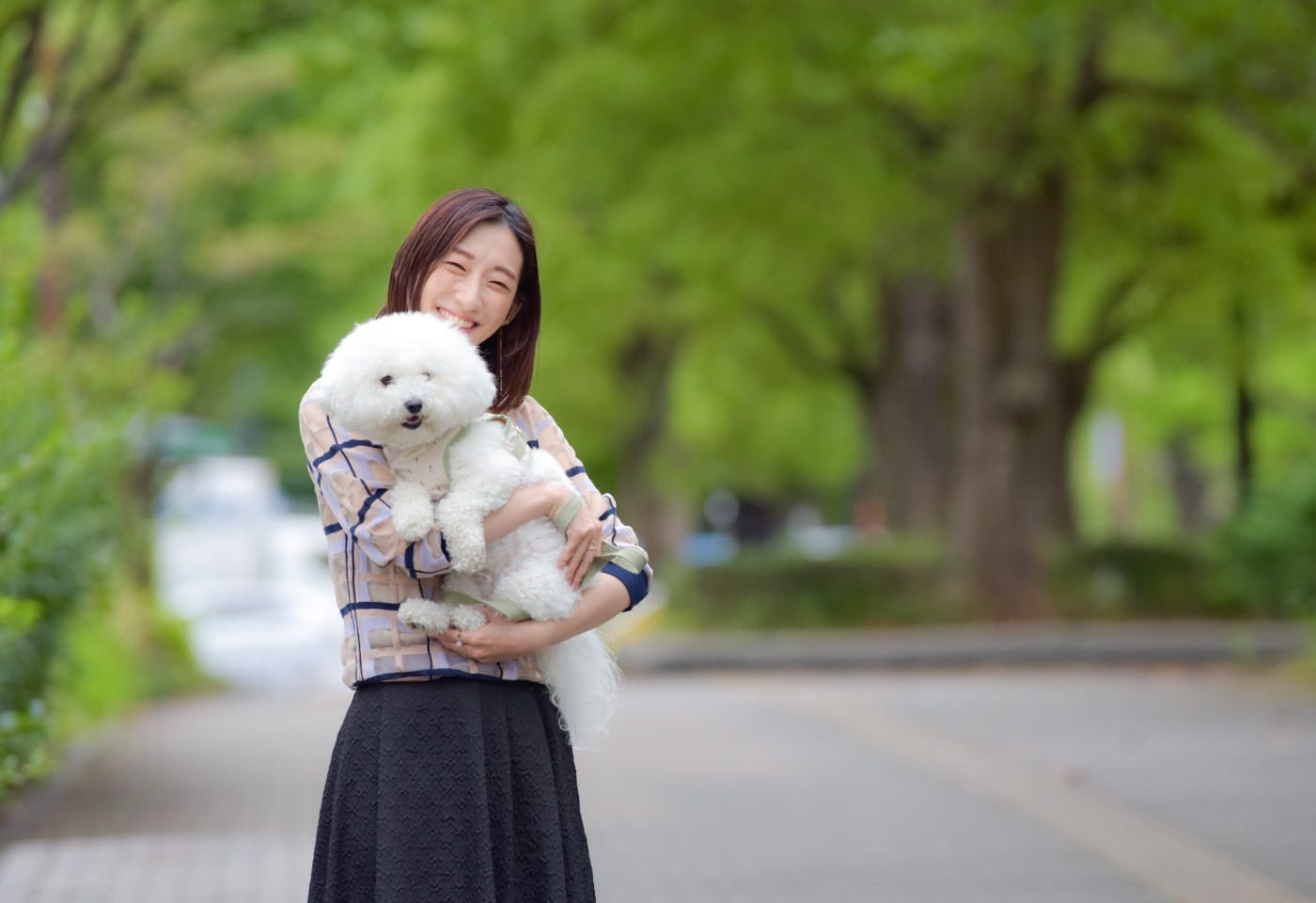 月ちゃんは大切な家族の一員」子育てをしながら送るワンちゃんとの暮らし【ワンフルエンサーインタビュー】|ワンクォール