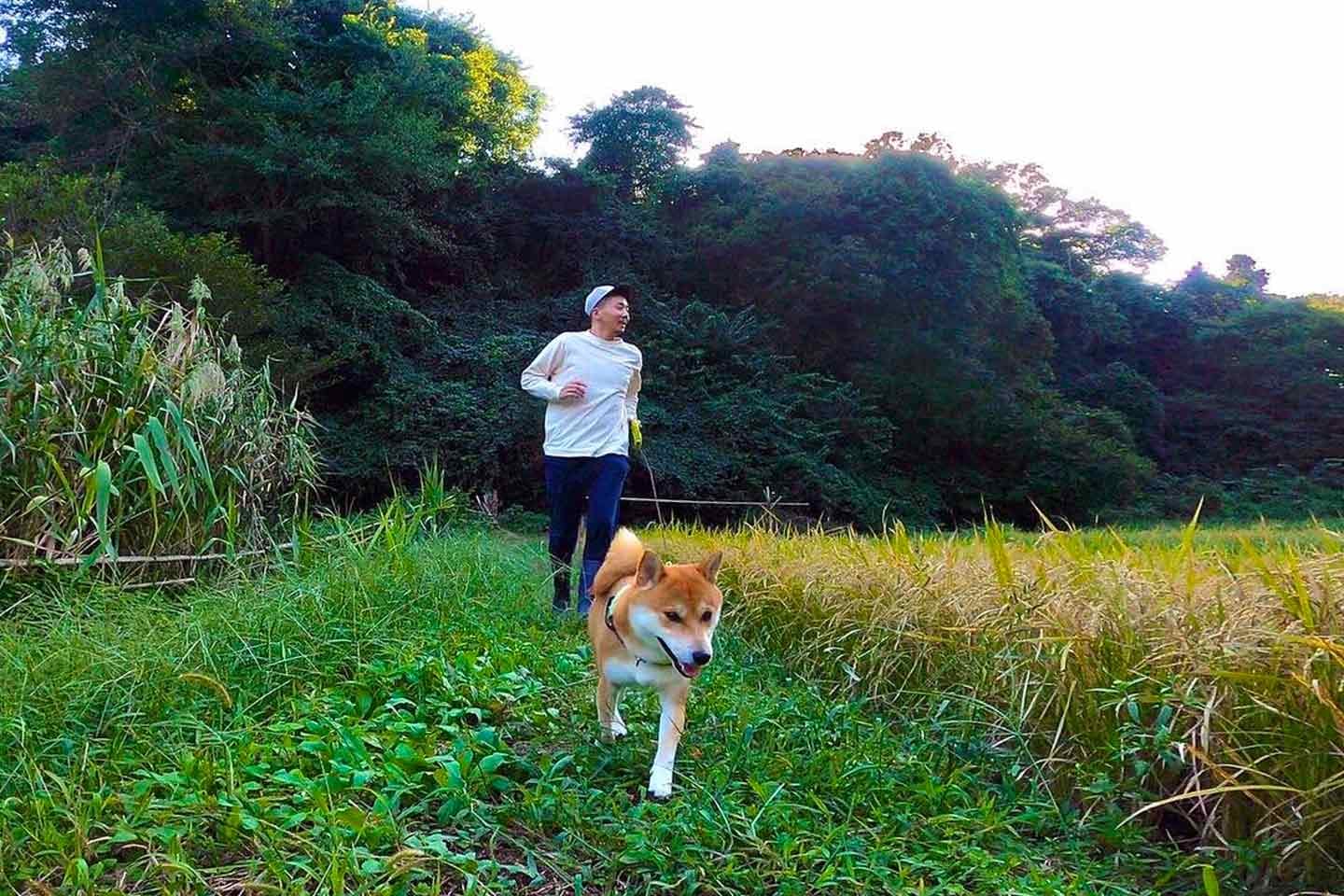 「愛犬といると、思いっきりはしゃげる」三浦半島での生活