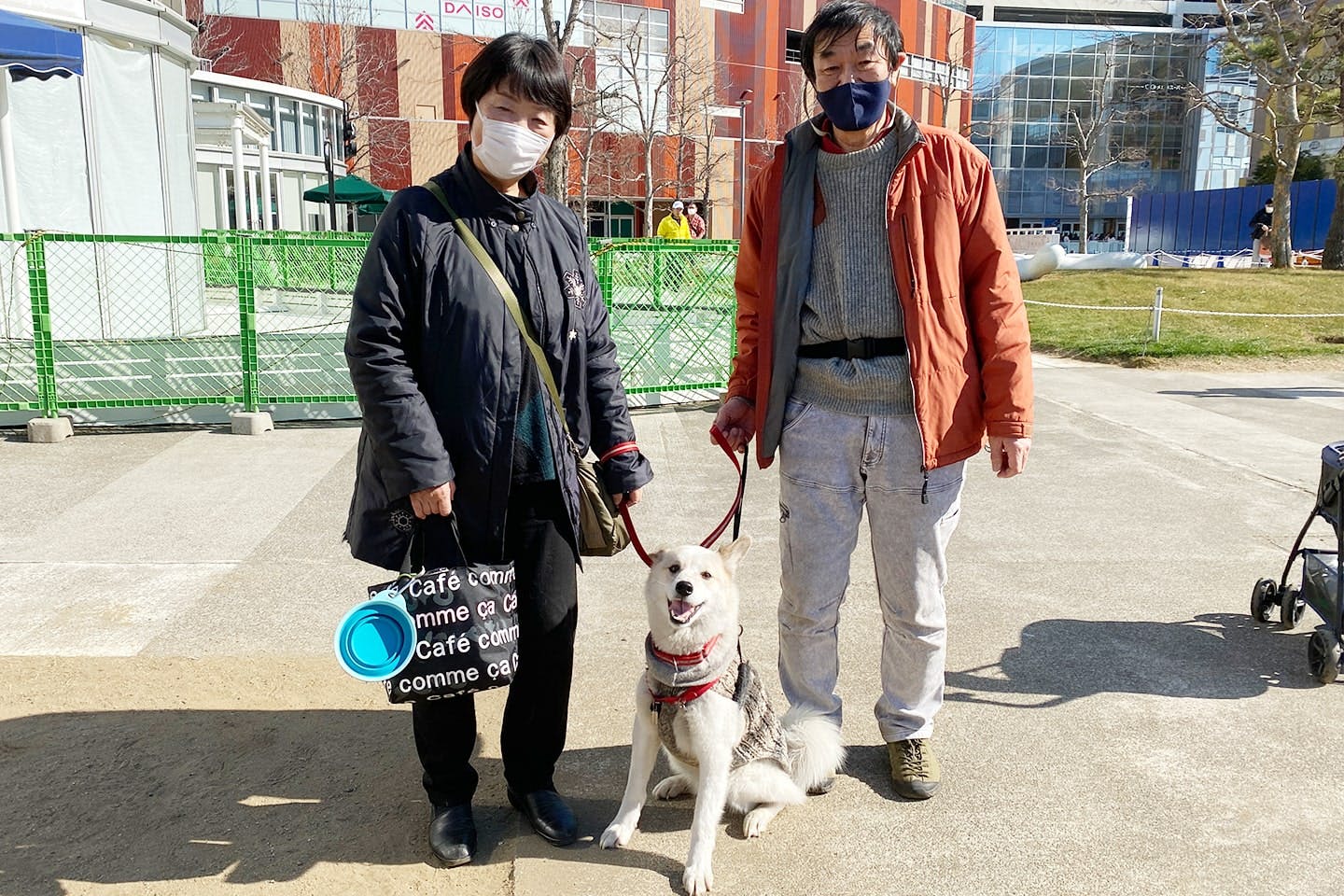 のこちゃんは、27年間ソーシャライザーとして活動されているご夫婦のお宅に、新家族として迎え入れられました。