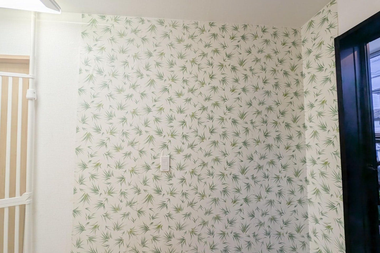 張り替えられた壁紙 張り替えられた壁紙