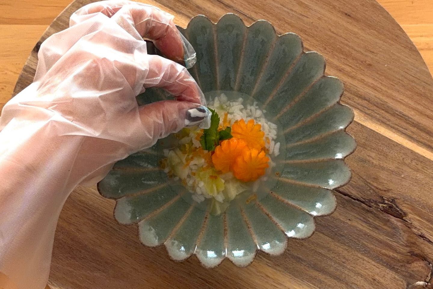 七草粥の仕上げのトッピング 七草粥の仕上げのトッピング