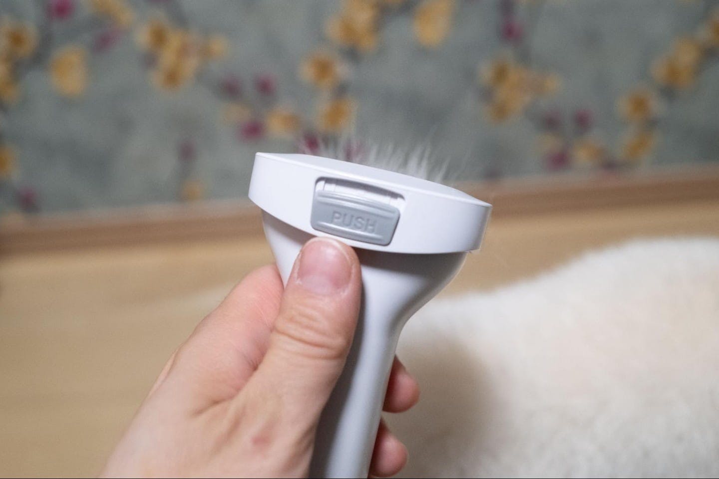 グルーミングクリーナーのPUSHボタン グルーミングクリーナーのPUSHボタン
